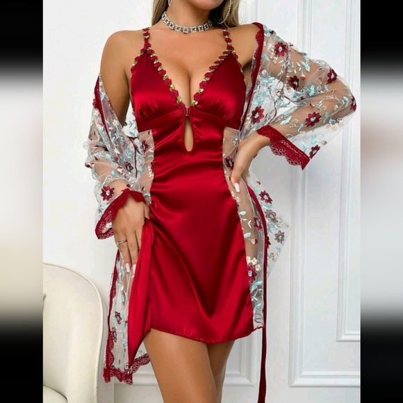 2pcs Floral Embroidery Sexy Camisole Nightgown & Robe Set - Picture 1 of 4
